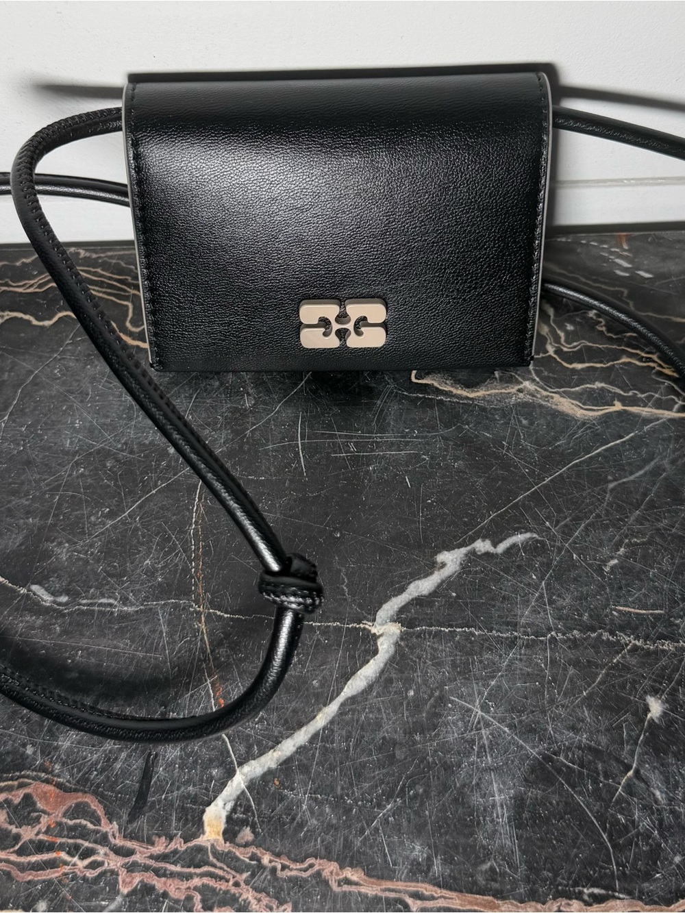 Ganni Bou Wallet On Strap

brand: Gang